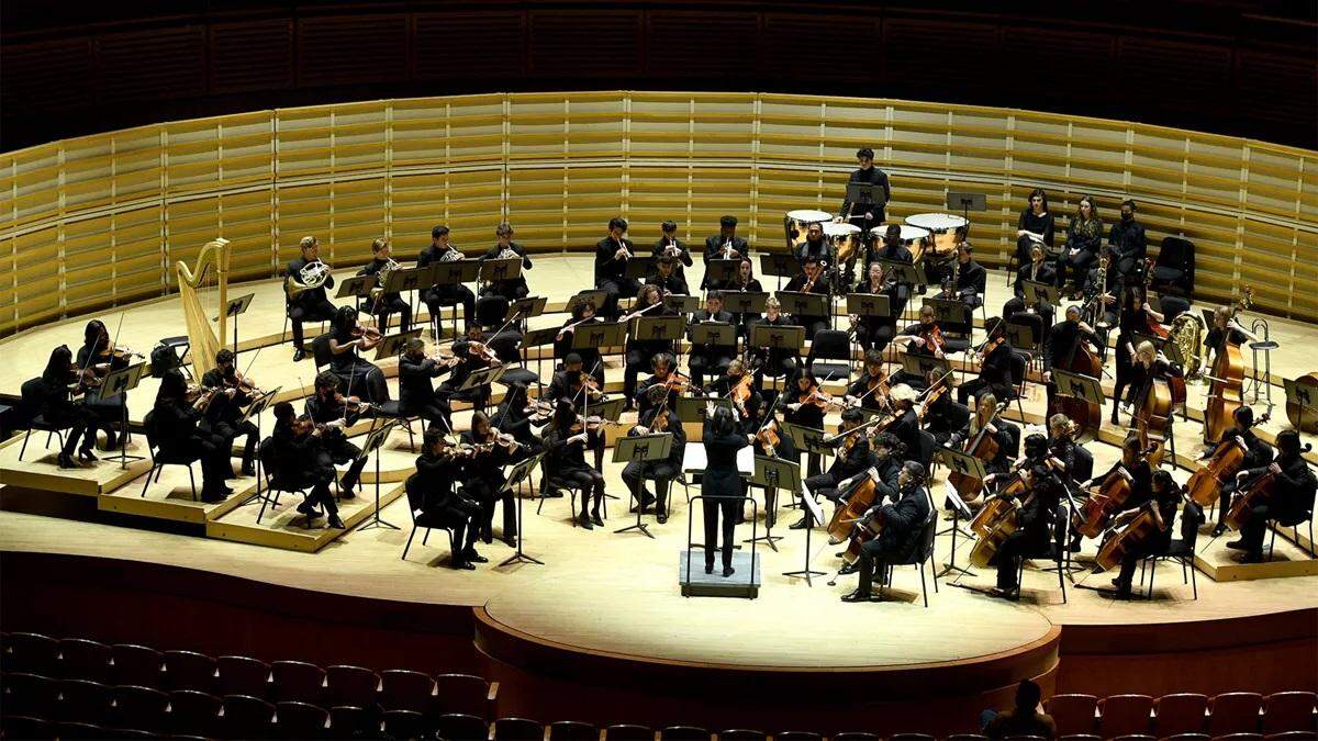 Concierto sinfónico de la New World School of the Arts bajo la batuta del Maestro Hyunjee Chung.