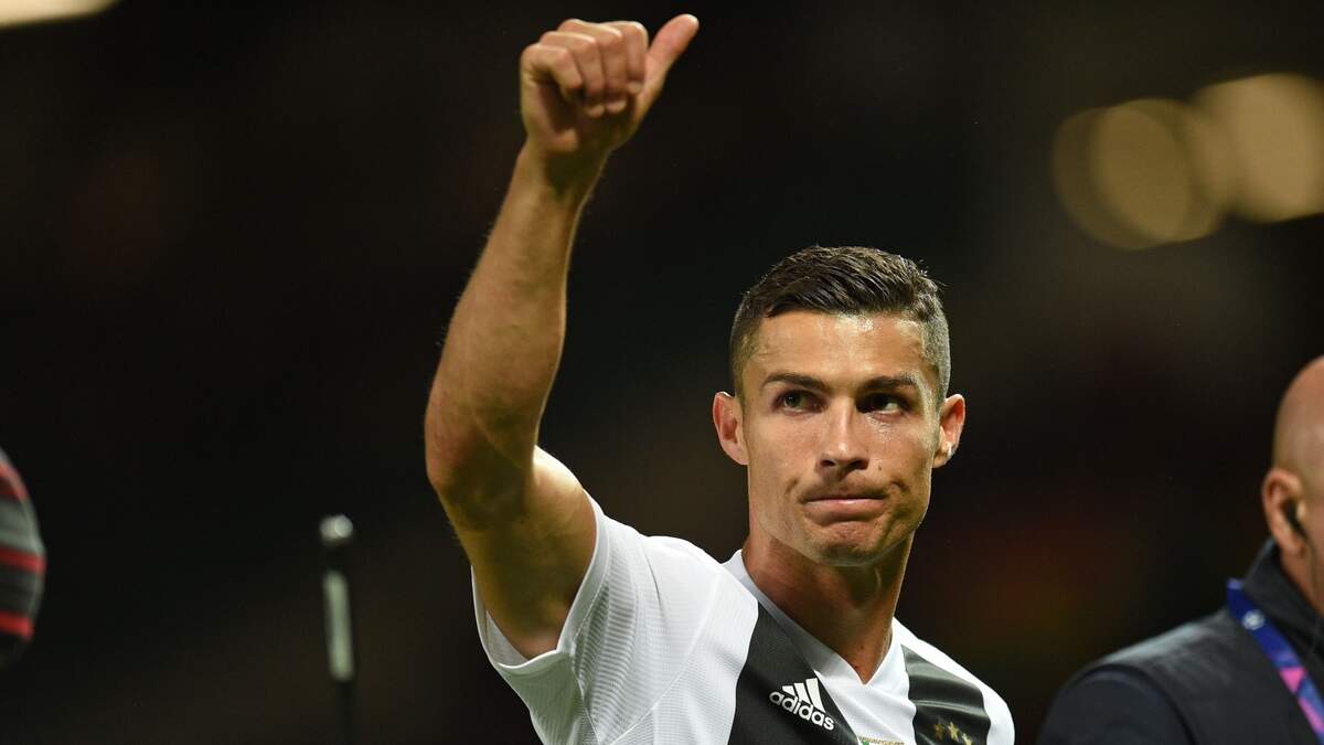 El portugués Cristiano Ronaldo se marchó al Juventus de Turín en busca de nuevos retos para “escribir una nueva página de la novela del mejor jugador de la historia” y mantenerse en el máximo nivel en el que, asegura, solo él y el argentino Lionel Messi se han mantenido diez años.