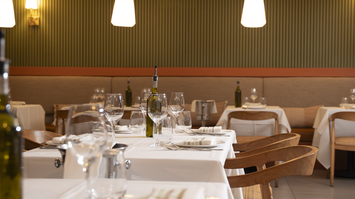 Interior de Da Angelino Cucina Italiana, nuevo restaurante italiano en Coconut Grove.