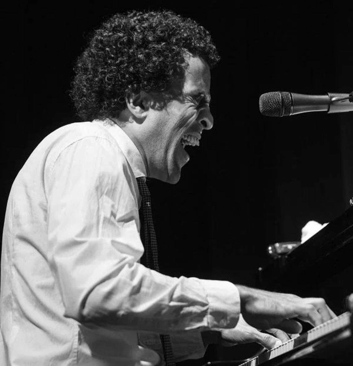 Música en vivo con Édgar Pantoja en el Hotel Betsy, Miami Beach.