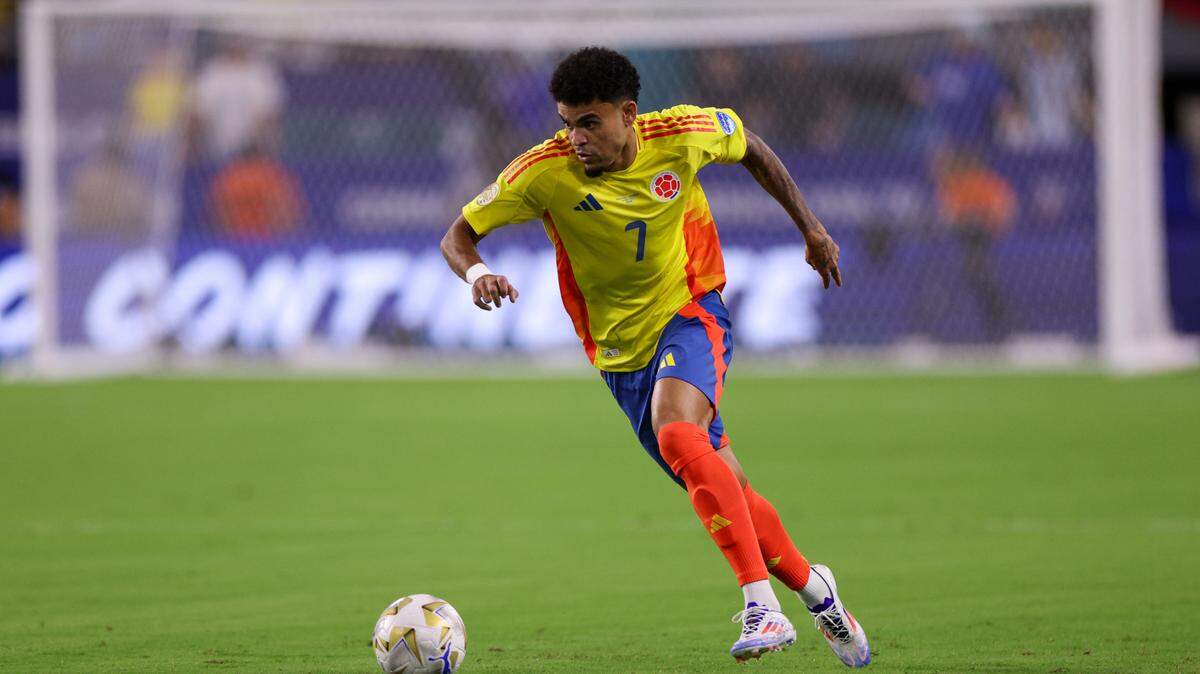 El delantero de Colombia Luis Díaz anotó un gol y dio una asistencia en el empate 2-2 ante Paraguay, en el partido celebrado el 25 de marzo de 2025 en Barranquilla.