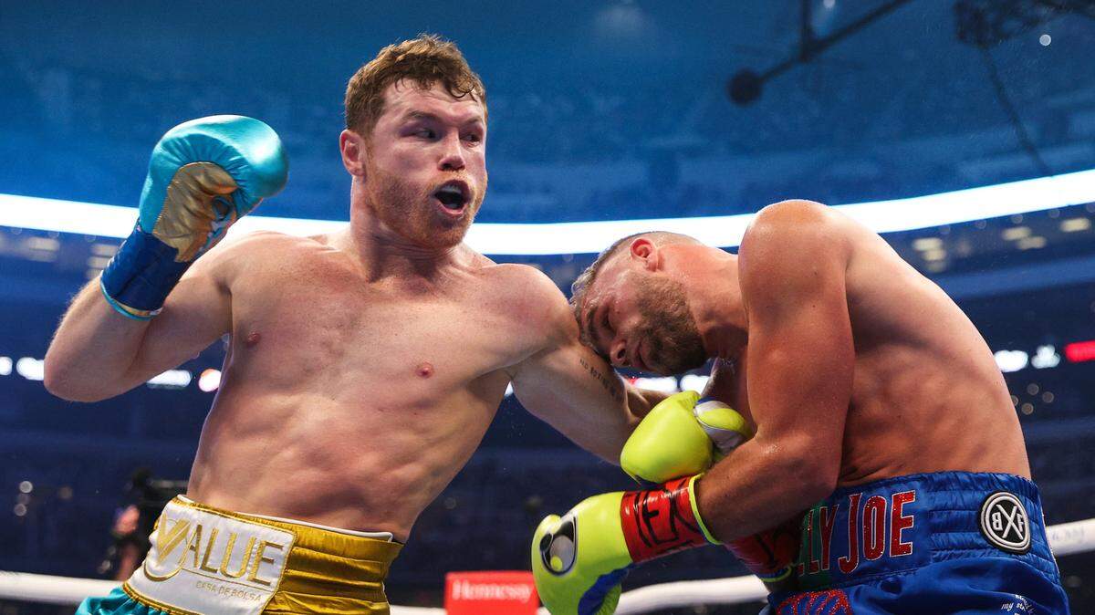Canelo Alvarez suma otra faja y sigue su gesta de unificar títulos al vencer por TKO a Billy Joe Saunders
