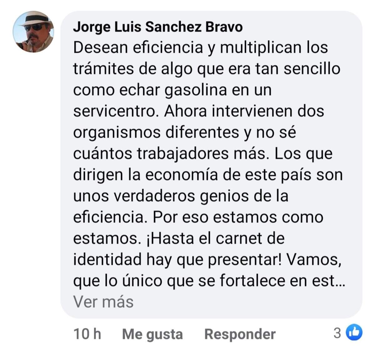 Comentarios de usuarios en Facebook sobre la venta de tarjetas prepago de combustible en las Casas de Cambio de divisas extranjeras en Cuba (CADECA).