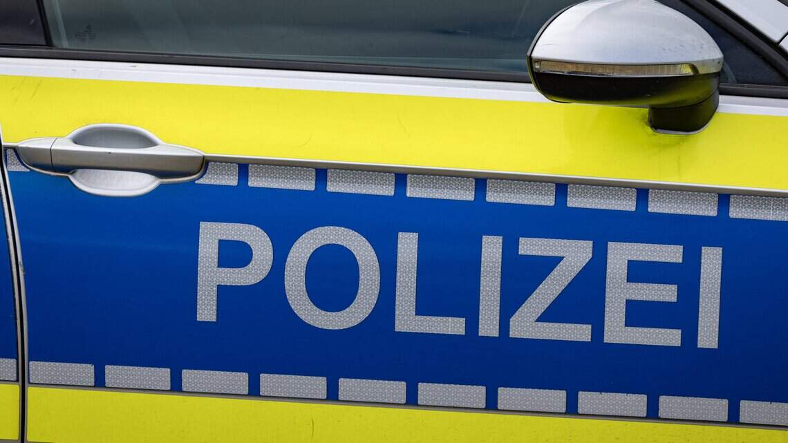 Un cazador encuentra un torso envuelto en plástico en un bosque en el norte de Alemania