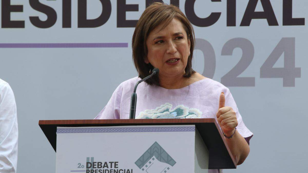 La candidata presidencial opositora Xóchitl Gálvez afirmó este lunes que, de ganar las elecciones del 2 de junio, no contratará a más médicos cubanos como lo ha hecho el actual Gobierno de Andrés Manuel López Obrador para cubrir el déficit de personal en la sanidad pública de México.