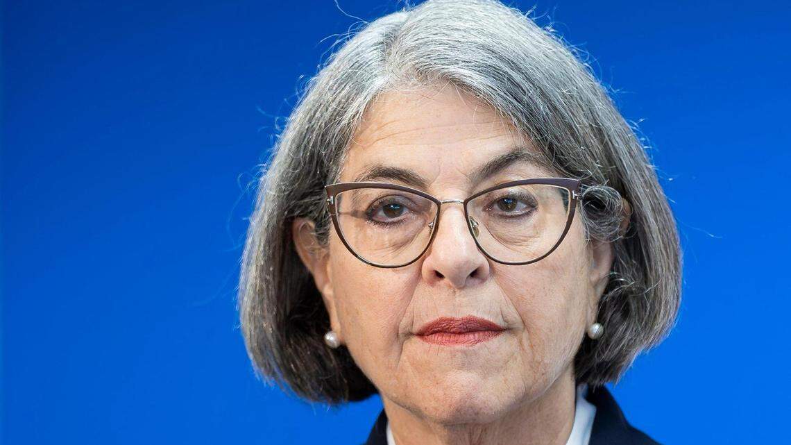 Miami-Dade mayor moves to block future $5 million payout to foundation under scrutiny