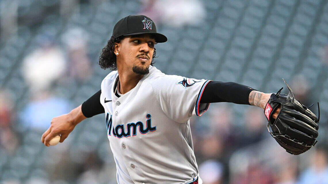 Eury Pérez brilló por cuatro innings, pero los Marlins se apagaron ante la joya completa de Bailey Ober