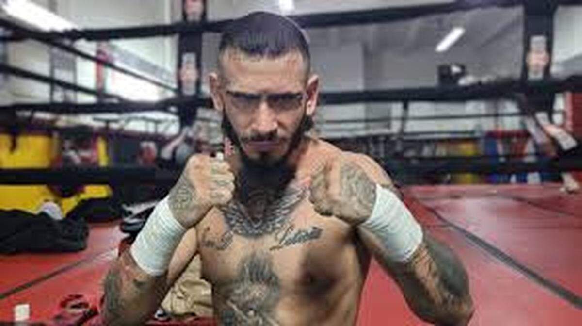Bryan Durán ya está listo para elevar su canto en el círculo de fuego de BKFC. Después de largo meses de ausencia, el conocido peleador cubano regresa este sábado a la acción del boxeo a mano limpia para enfrentar a Kasim Ruffin en Fort Lauderdale.