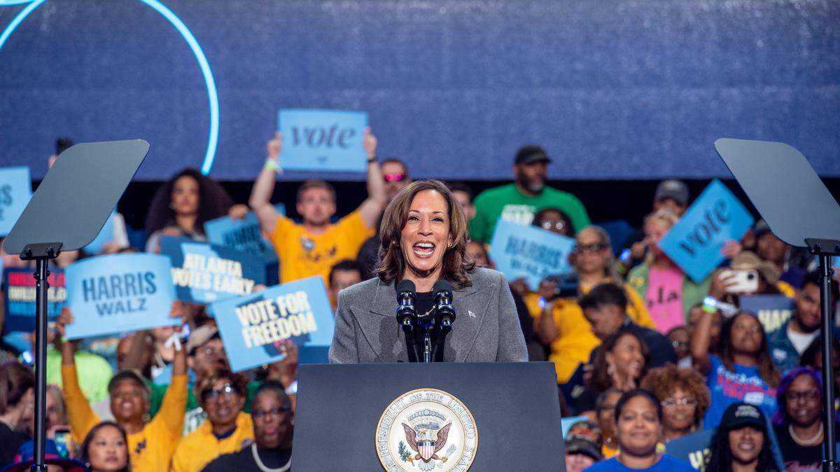 United States Vice President Kamala Harris addresses a crowd at Lakewood Amphitheater in Atlanta, Georgia, during her presidential campaign on October 19, 2024. Harris emphasized themes of voting early, unity, equity, and progress as she rallies support ahead of the upcoming election. (Photo by Andi Rice for Pool/Sipa USA)