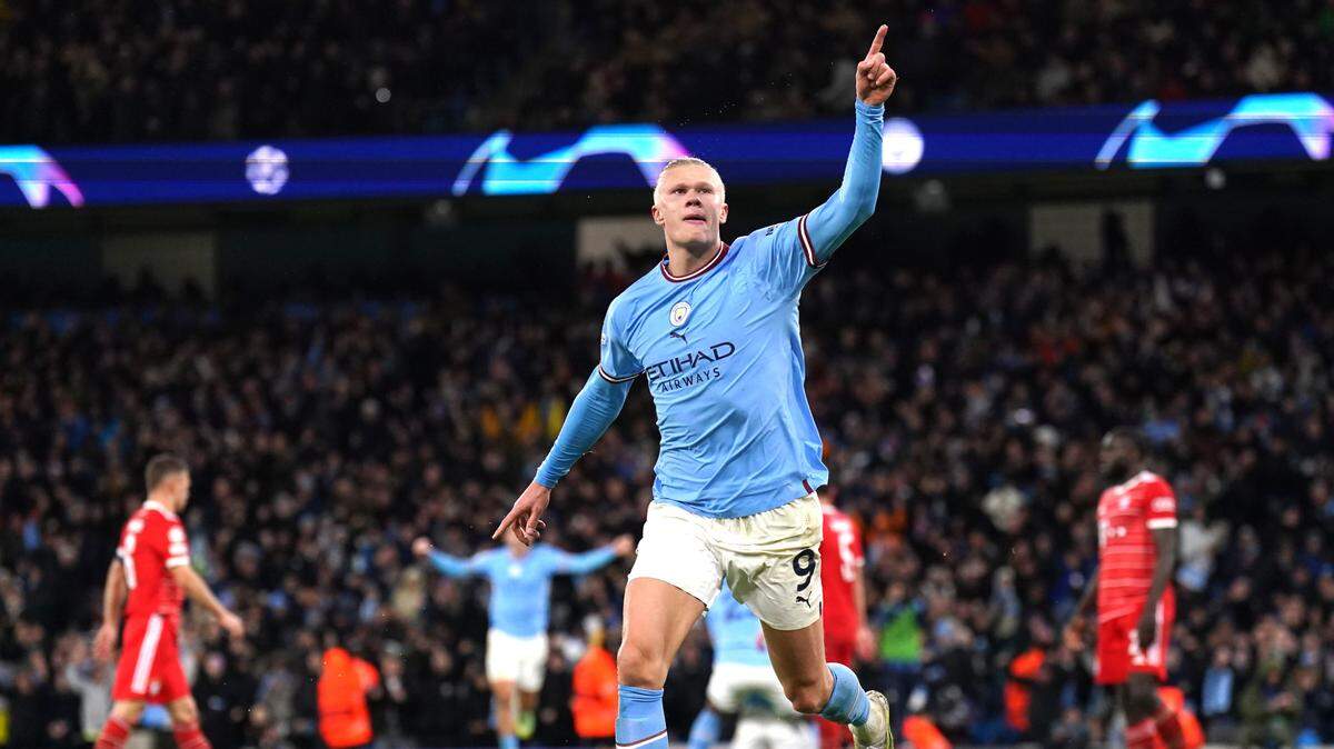 El delantero del Manchester City Erling Haaland celebra tras anotar un gol contra el Bayern Munich, en el partido de ida de los cuartos de final celebrado el 11 de abril de 2023 en el Etihad Stadium, en Manchester, Inglaterra.
