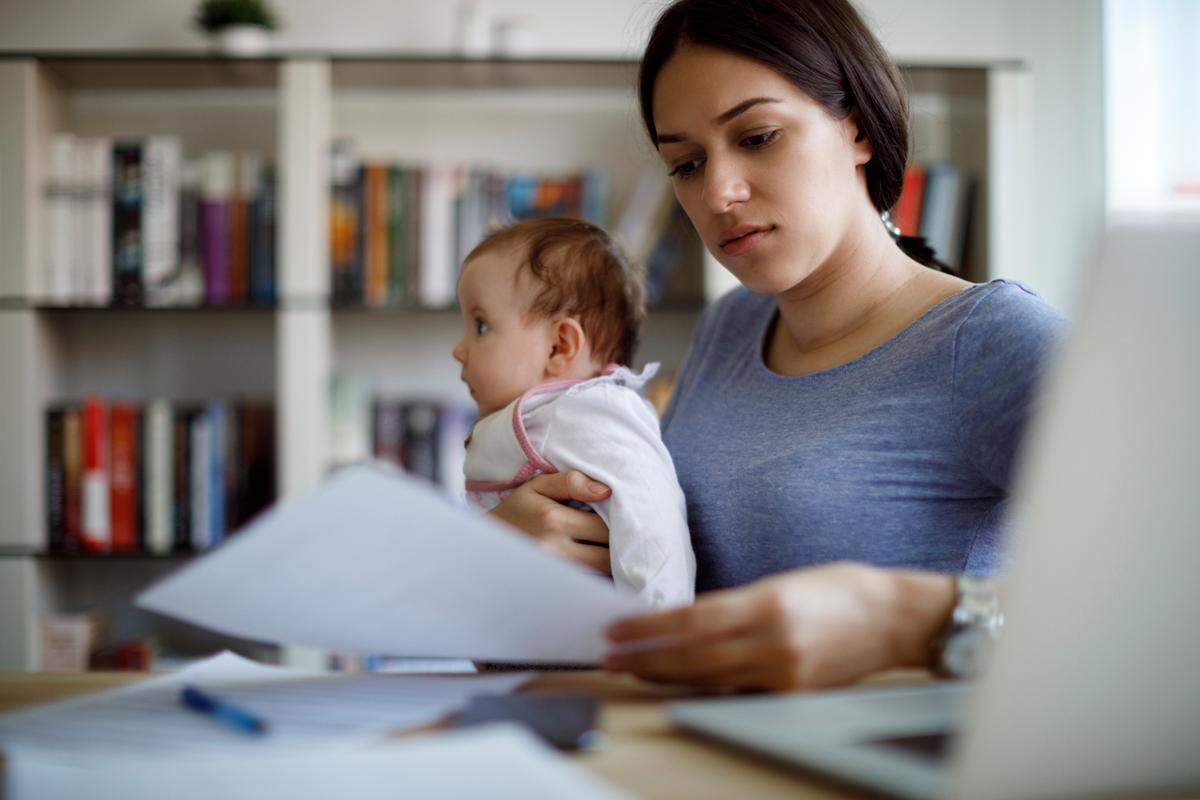 Las contribuyentes que ganen menos de $75,000, y menos de $150,000 en el caso de las parejas, son elegibles para recibir más de $3,000 como parte del crédito tributario ampliado por hijo.