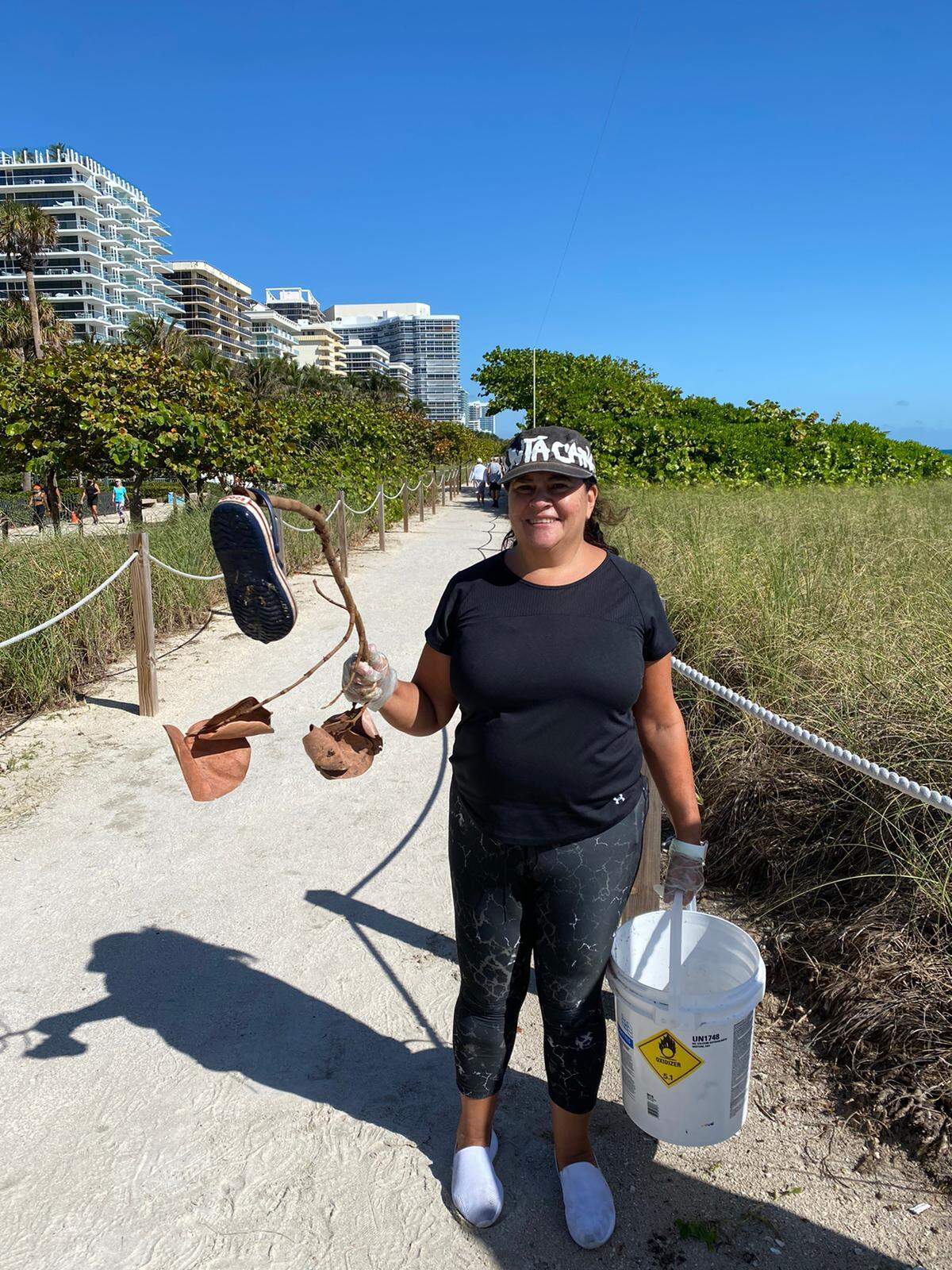 Surfside Community Center (9301 Collins Ave.), tiene un programa para el jueves 22, Día de la Tierra, para ayudar a mantener limpias nuestras playas y nuestros animales a salvo.