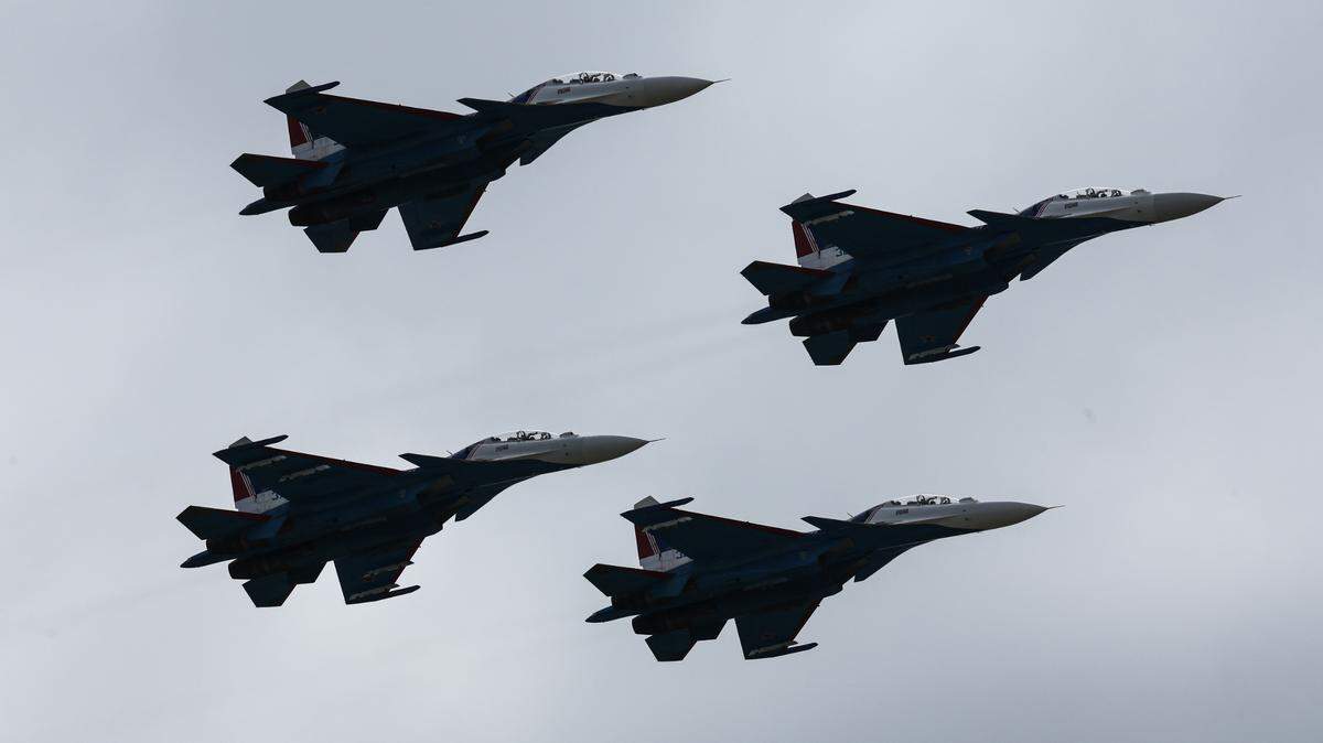 Foto de archivo de aviones Sukhoi rusos. El ministro de Defensa venezolano, Vladimir Padrino López, informó el viernes del despliegue de “patrullas aéreas” luego de que Estados Unidos anunciara un día antes el sobrevuelo de dos aviones de la Marina en Georgetown, la capital de Guyana.