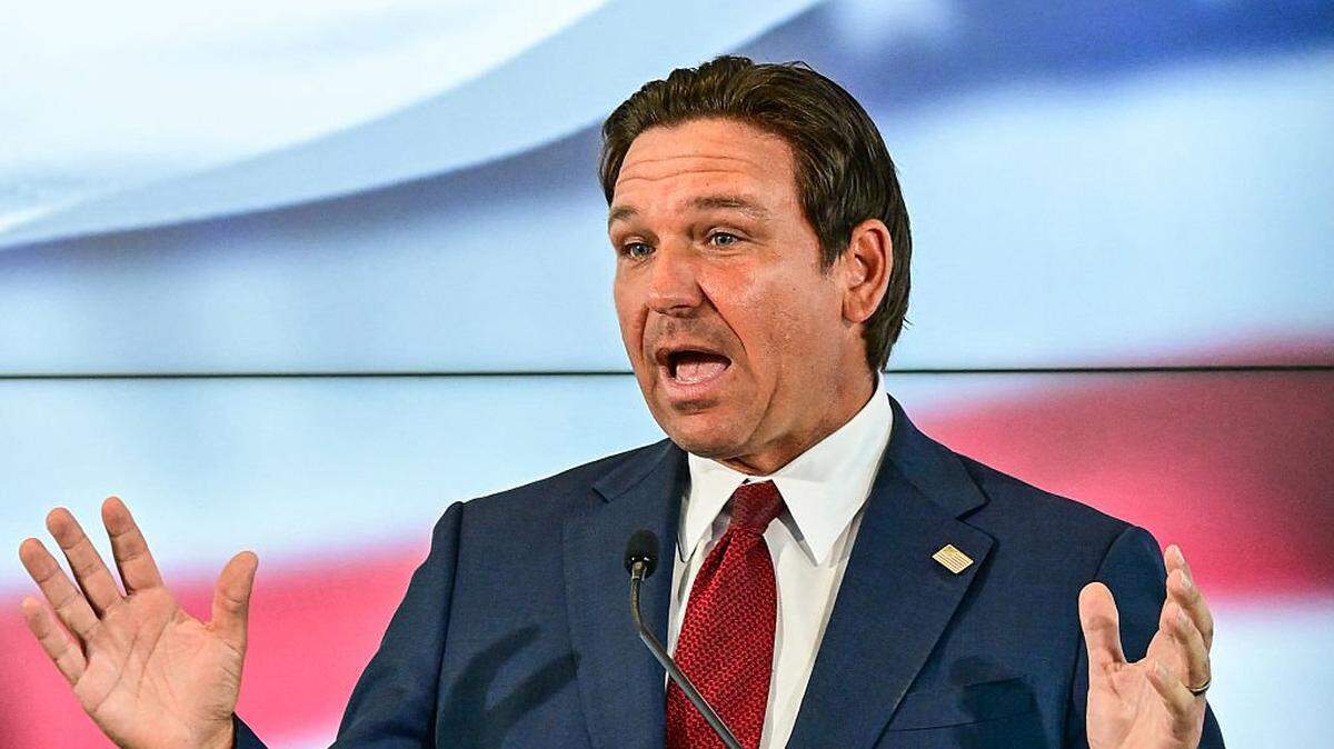 Florida Governor Ron DeSantis speaks during a press conference at Florida International University on September 25, 2025, in Miami, Florida. DeSantis discussed the state's education system and his push to expand school choice and charter schools. (Photo by GIORGIO VIERA / AFP) (Photo by GIORGIO VIERA/AFP via Getty Images)