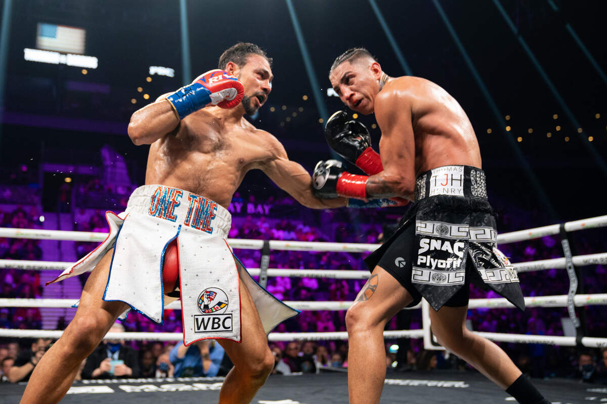 A ratos, Keith Thurman (izq.) recordó a la maravilla del pasado. En otros momentos se vio como un boxeador al que le resta trabajo por hacer para retornar a la cima. La buena noticia es que, luego de 31 meses de inactividad está de vuelta.