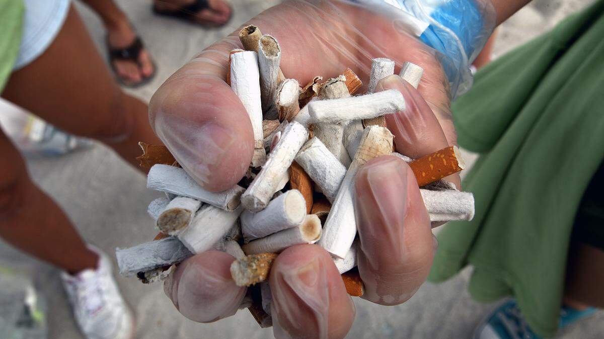 6/14/08-C.W. GRIFFIN/HERALD STAFF-MIAmi--These are some of the cigarette butts collected in “The Big Sweep,”a Miami Beach cleanup competition where the people that collect the most trash and cigarette butts will recieve trophies.