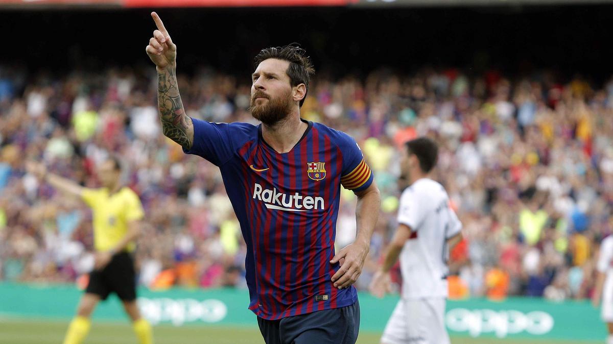 El delantero argentino del Barcelona, Lionel Messi, celebra un gol ante el Huesca en el partido de la tercera jornada de la liga española, celebrado el 2 de septiembre de 2018 en Barcelona.