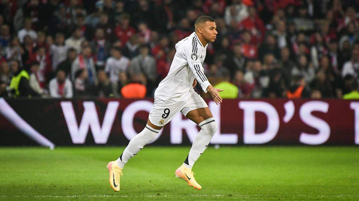 Kylian Mbappé entró como sustituto del brasileño Endrick, pero no pudo evitar la derrota del Real Madrid 1-0 ante el Lille en la Liga de Campeones, el miércoles. 