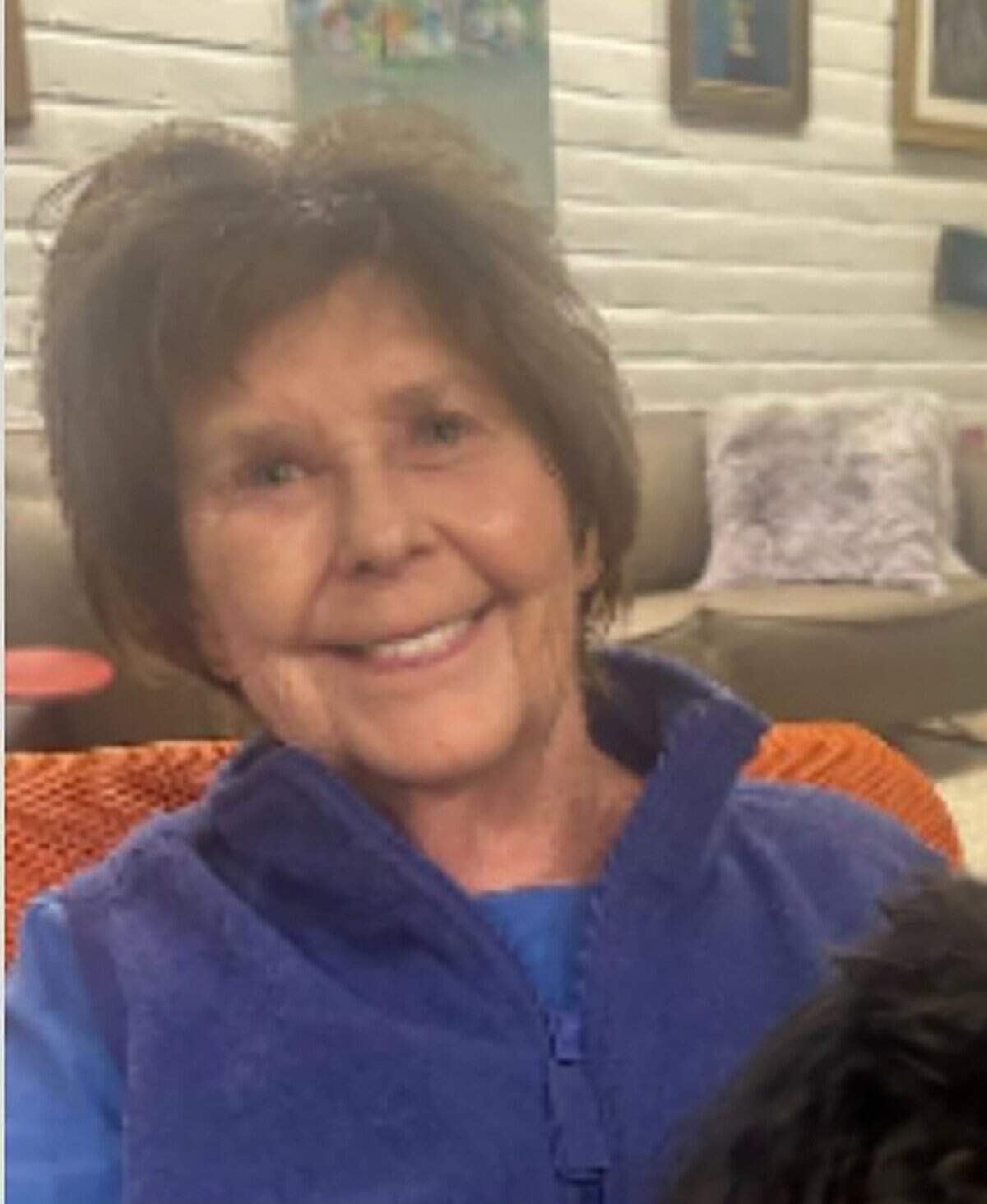 Nancy Guthrie, de 84 años, fue vista por última vez el sábado por la noche en su residencia en una comunidad al noreste de Tucson, según informó la Oficina del Sheriff del Condado de Pima.