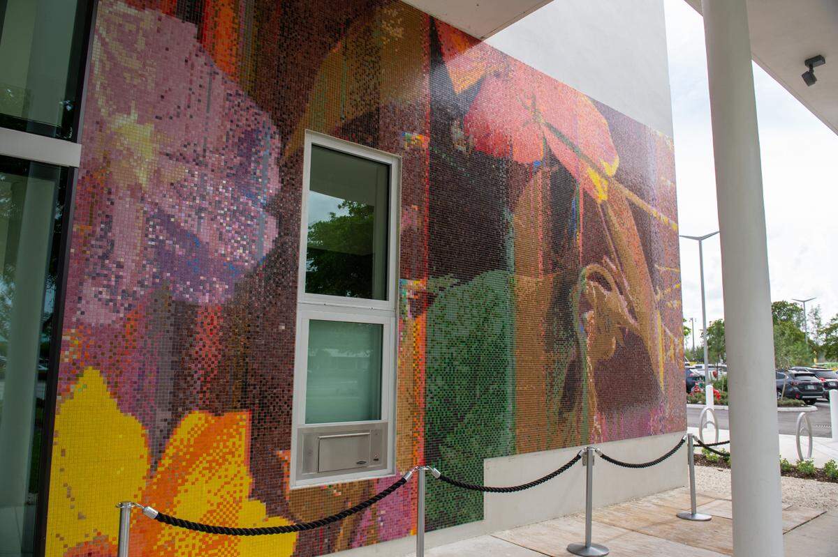 Westchester Cultural Arts Center es una nueva instalación cultural construida en la entrada de Tropical Park, ubicado en el 7930 SW y la Calle 40.