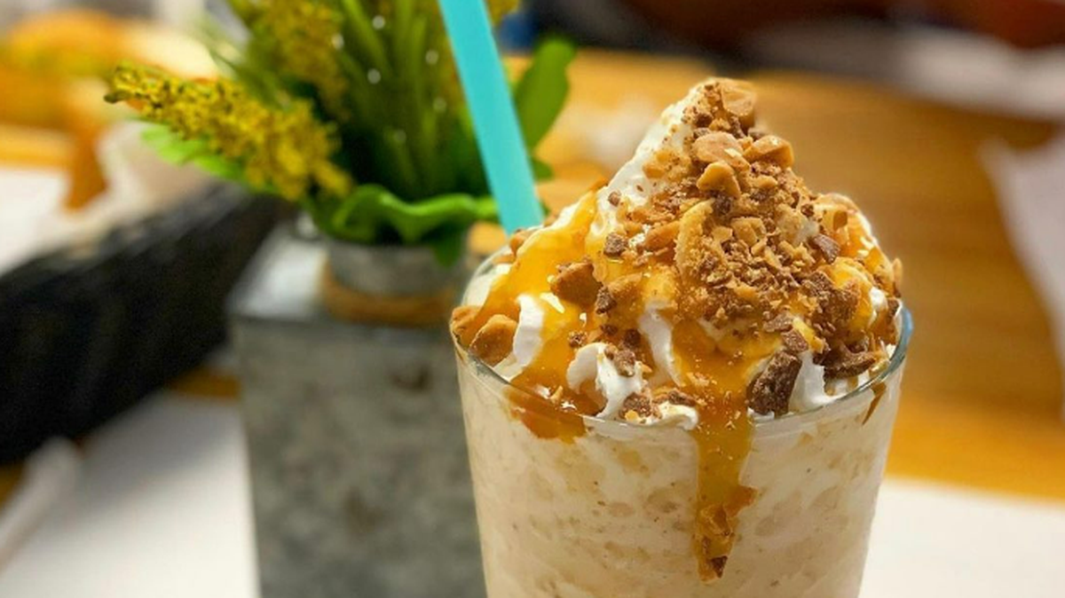 Milkshake with puffed wheat that is mixed with milk and sugar, the specialty of Trigo Café, a small place located on 49th Street in Hialeah