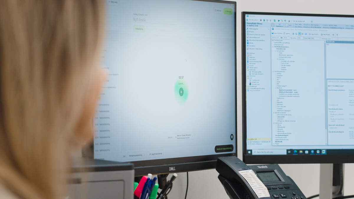 Cada vez más hospitales y centros de salud incorporan herramientas de IA para automatizar la documentación clínica.