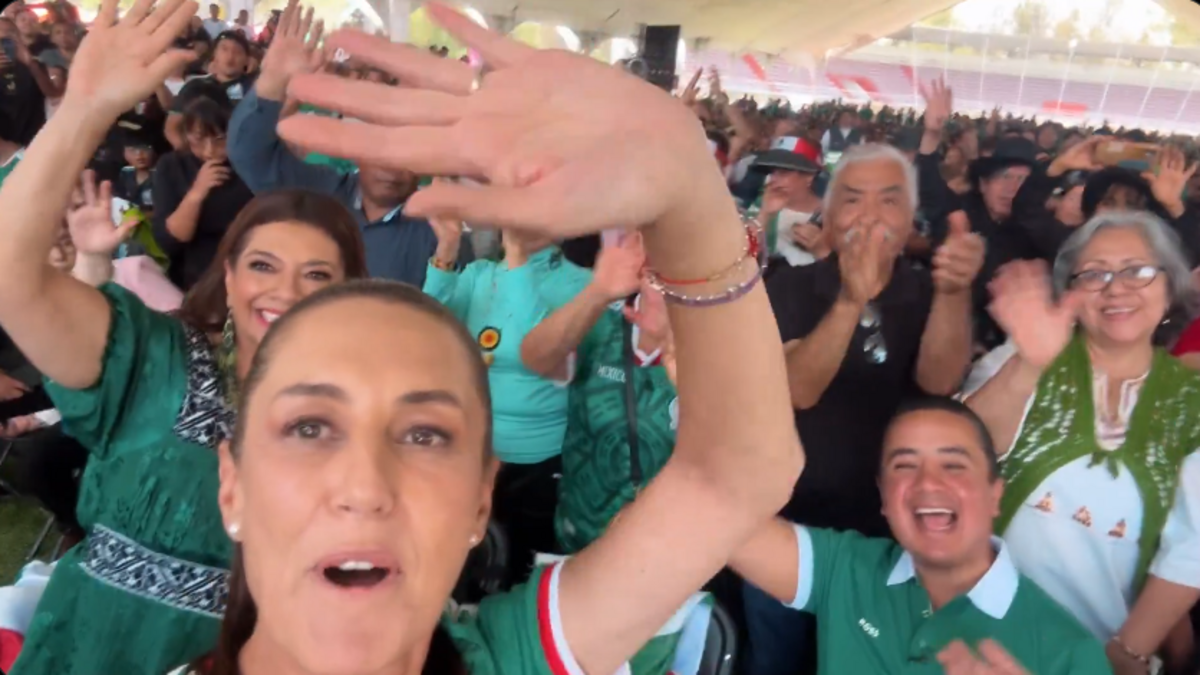 La presidenta mexicana Claudia Sheinbaum prefirió pasar la inauguración de la Copa Mundial FIFA 2026 en un centro deportivo de una zona popular de Ciudad de México el jueves 11 de junio de 2026, en vez de estar presente en el Estadio Azteca.