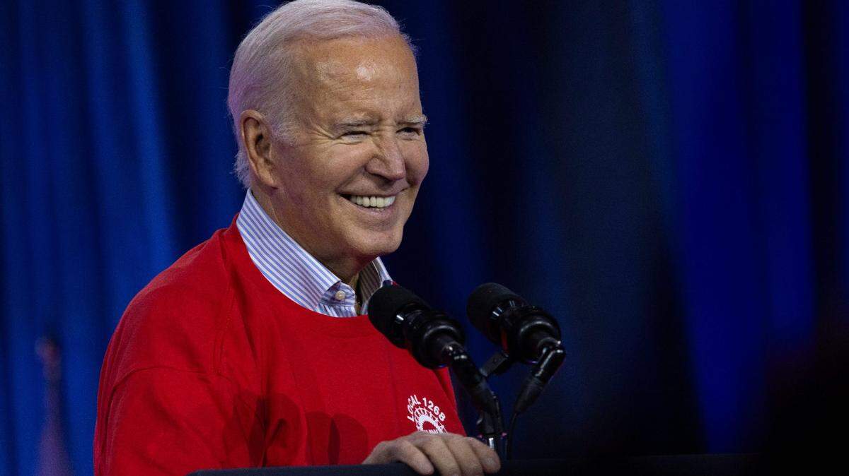 El presidente Joe Biden habla el jueves 9 de noviembre de 2023 en Belvidere, Illinois, durante un evento para apoyar al United Auto Workers of America a llegar a un acuerdo con el fabricante de automóviles Stellantis.