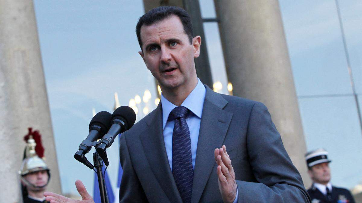Foto de archivo del 9 de diciembre de 2010 que muestra al gobernante Bashar al Asad de Siria, durante una visita a París.