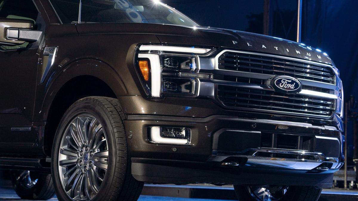 La camioneta Ford F-150 del 2024 es presentada en el Show de Autos Internacional de Norte América en Detroit, el 12 de septiembre de 2023.