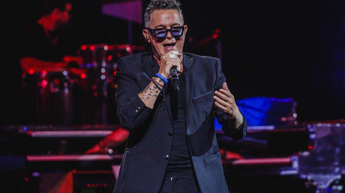 Alejandro Sanz se presenta durante el Festival Viña del Mar en febrero de 2024.