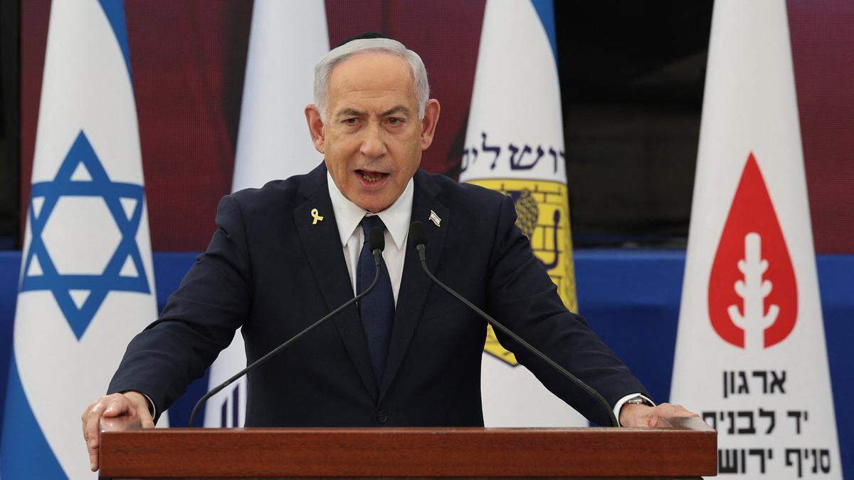 En Israel, la palabra terrorismo se suele utilizar para referirse a todo el que muestre apoyo o esté involucrado en la resistencia armada palestina o en ataques a ciudadanos israelíes, incluso a menores que han lanzado piedras a soldados en Cisjordania ocupada. En la foto el Primer Ministro de Israel, Benjamin Netanyahu.