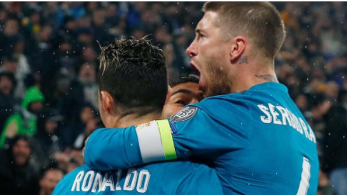 Sergio Ramos (der.) colocó esta foto con Cristiano Ronaldo en su cuenta de Twitter y expresó que fue un placer jugar a su lado.