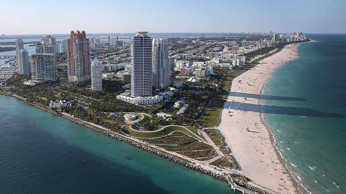 MIAMI BEACH, FL - APRIL 05:  Condo buildings are seen April 5, 2016 in Miami Beach, Florida. A report by the International Consortium of Investigative Journalists referred to as the 'Panama Papers,' based on information anonymously leaked from the Panamanian law firm Mossack Fonesca, indicates possible connections between condo purchases in South Florida and money laundering.  (Photo by Joe Raedle/Getty Images)