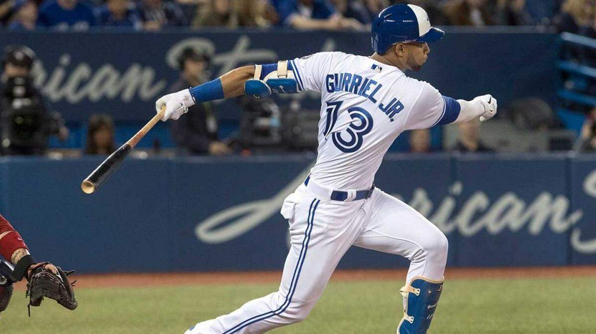 Lourdes Gurriel Jr. tendrá un nuevo hogar en el desierto. Los Azulejos enviaron el viernes al jardinero cubano y al receptor Gabriel Moreno a los Diamondbacks de Arizona a cambio del jardinero y receptor Daulton Varsho en busca de proveer de mayor ofensiva a su alineación.