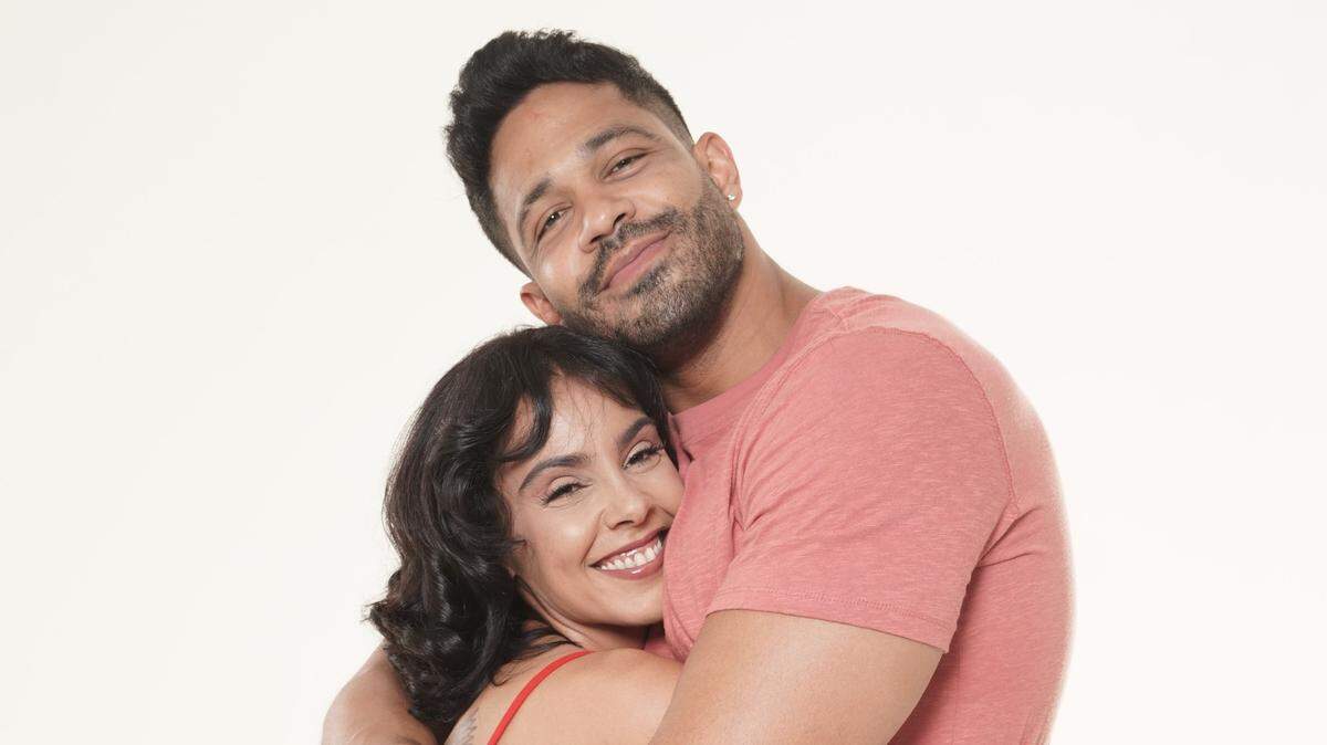 Carmen Tinoco y Roberto Jaramillo en la obra “Somos nosotros”.