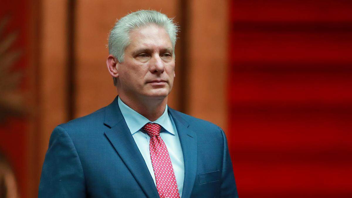 Foto de archivo. El presidente de Cuba, Miguel Díaz-Canel, afirmó este miércoles que su Gobierno está abierto a dialogar con Estados Unidos, pero en condiciones de igualdad y con respeto a la “soberanía” e “integridad” de la isla.