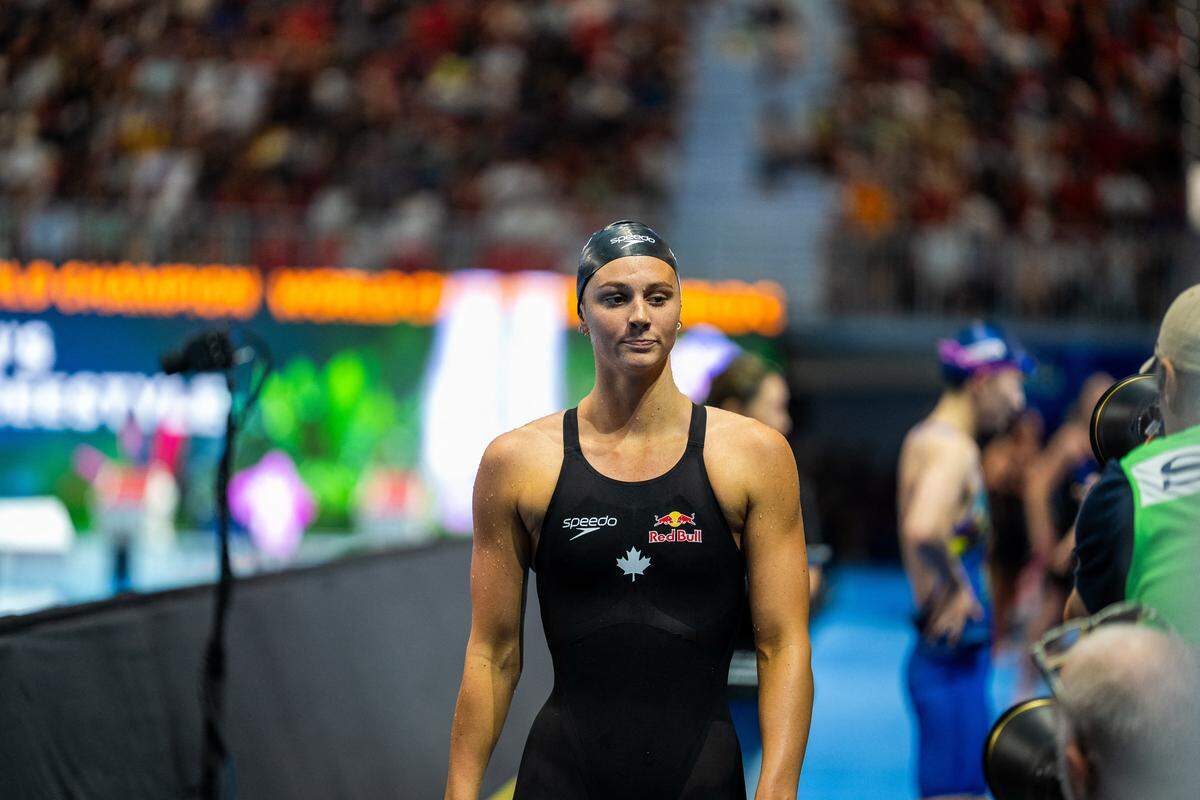 La canadiense Summer McIntosh se va de Singapur con cuatro títulos en una semana, un balance impresionante para la joven de apenas 18 años.