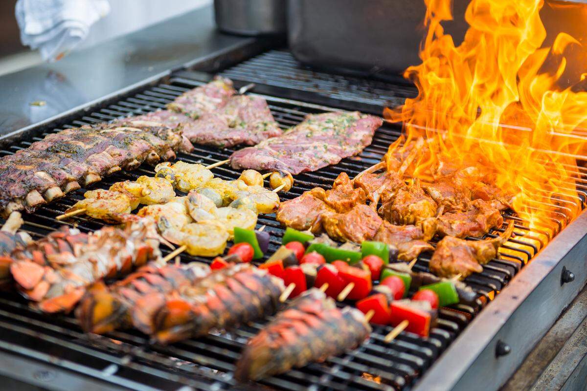 El chef Icardi define a Leynia como una cocina imaginativa dinámica. De ahí que todo tenga su infusión japonesa o asiática, desde su parrilla hasta la tradicional provoleta argentina.