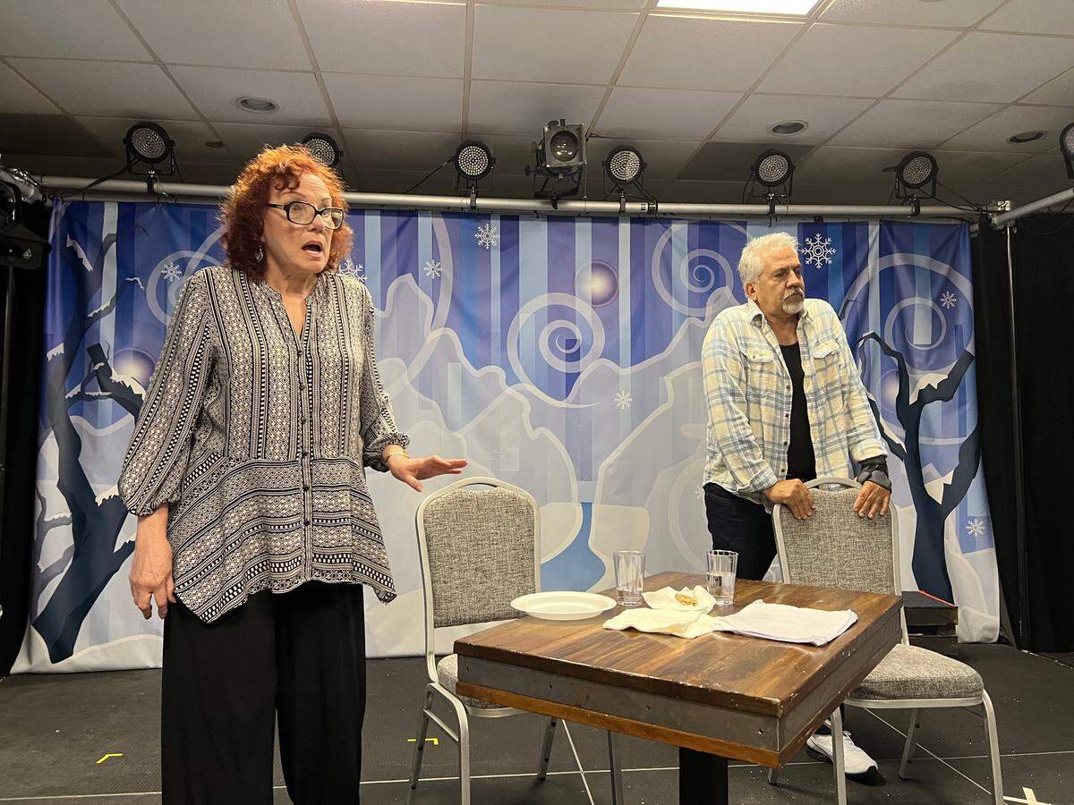 Zully Montero y Armando Tomey en un ensayo de ‘Las lloronas’.