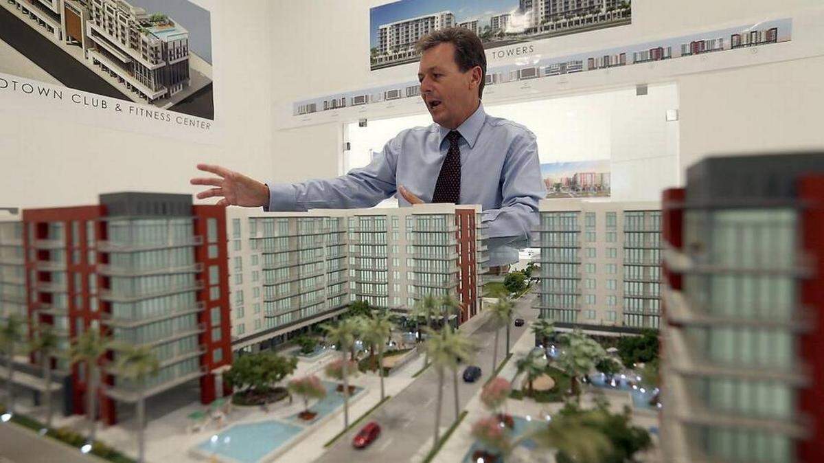 Sergio Pino, presidente, CEO y fundador de Century Homebuilders Group, en las oficinas de la compañía en Doral.