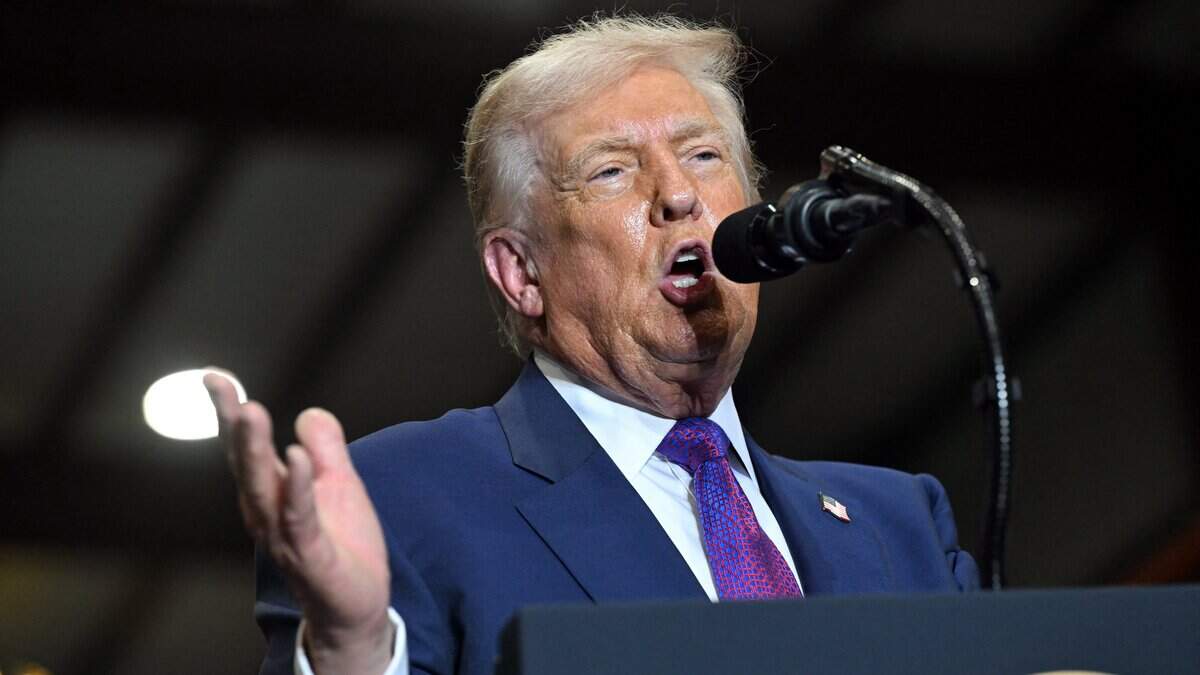 El presidente de Estados Unidos, Donald Trump, pronuncia un discurso sobre la economía en la fábrica de Coosa Steel Corporation en Rome, Georgia, el 19 de febrero de 2026.