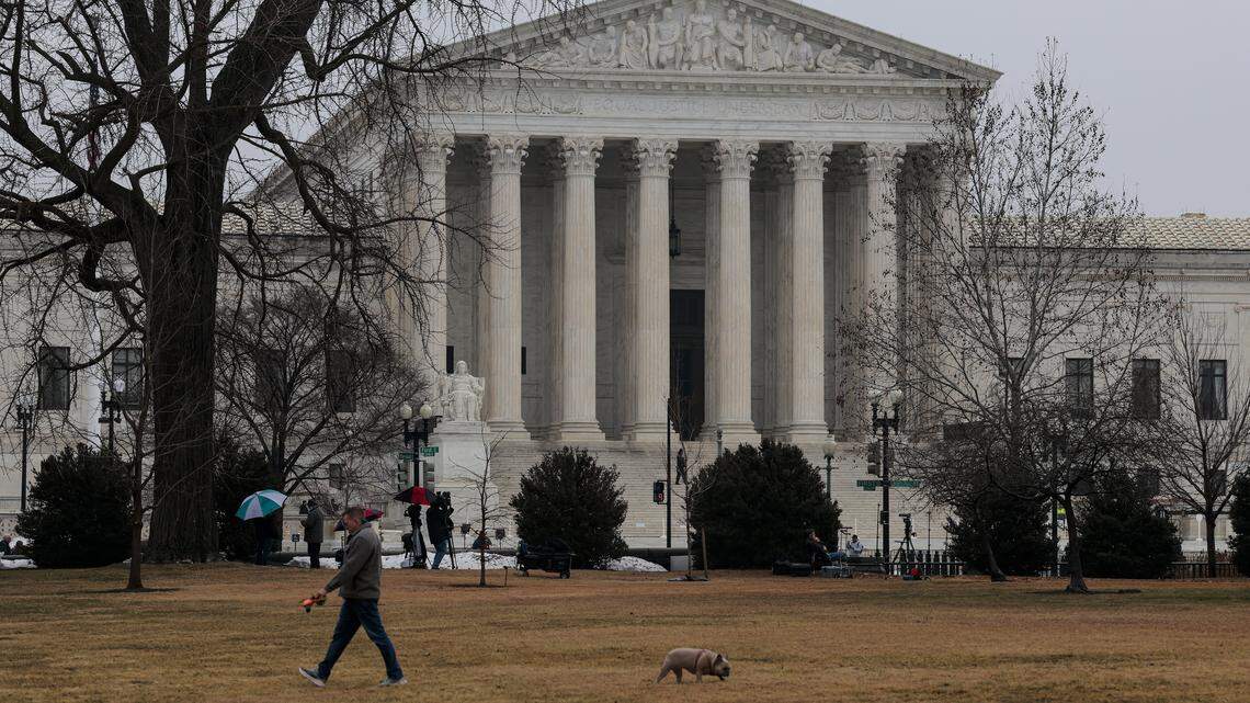 La Corte Suprema de Estados Unidos, vista el 20 de febrero de 2026 en Washington, DC. La Corte Suprema dictaminó en contra de la legalidad de los aranceles del presidente Trump en una decisión de 6-3 redactada por el juez presidente conservador John Roberts.