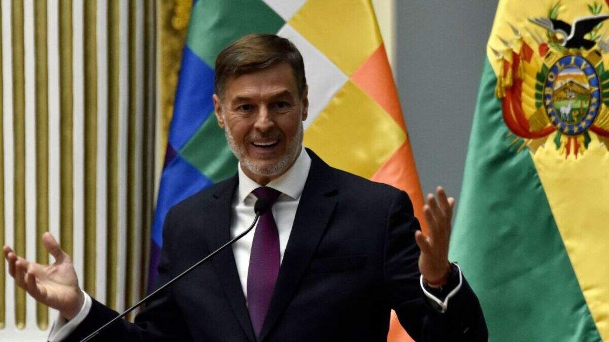 El Gobierno encargado de Venezuela designó este lunes al excanciller Félix Plasencia como nuevo representante diplomático de la nación suramericana ante Estados Unidos. 