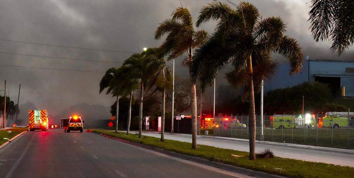 Un incinerador industrial de basura en el condado de Miami-Dade, Florida, se incendió en febrero de 2023, poniendo a los funcionarios electos ante el desafío de manejar eficazmente cerca de 5 millones de toneladas de basura que se producen cada año.