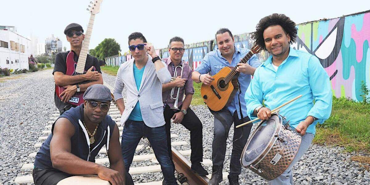 Fusion Cubana SonLokos&nbsp;en Doral Place.