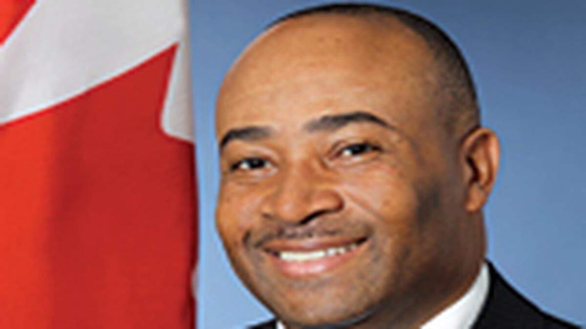 El senador conservador canadiense Don Meredith