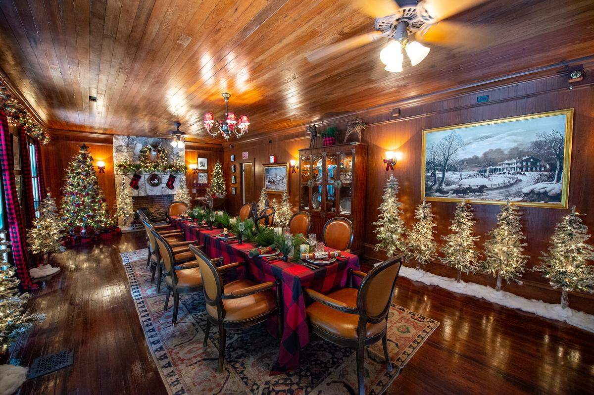 Holiday Déco de Deering Estate este año el diseño se decanta por la magia de Vintage Florida.