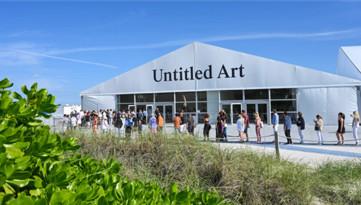 Untitled Art&nbsp;es la principal feria de arte independiente que se celebra anualmente en La Playa, en Miami Beach.