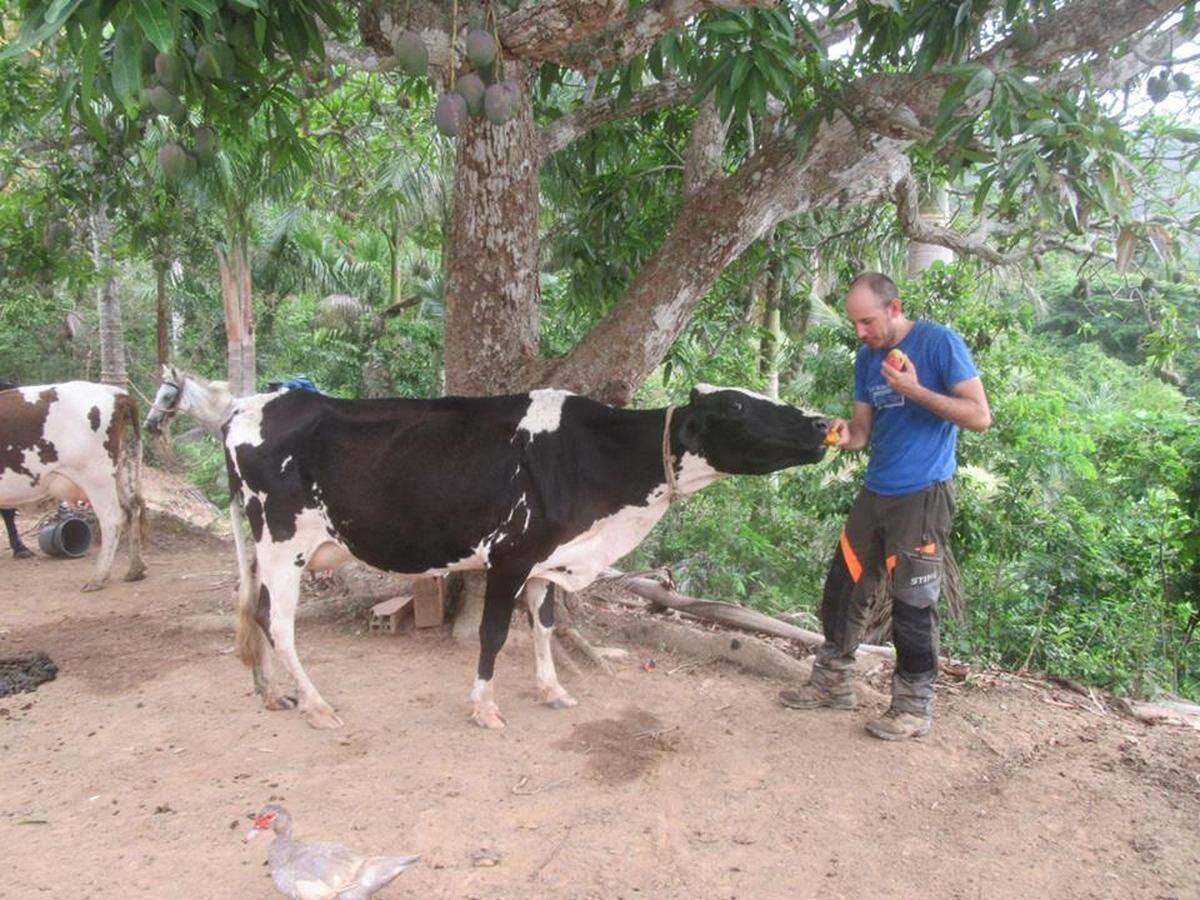 El biólogo Ariel Ruiz Urquiola en su finca en Viñales, en la provincia de Pinar del Río